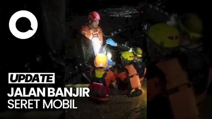 Mobil Datsun GO di Tuban Hanyut di Sungai, Kakak-Adik Tewas!