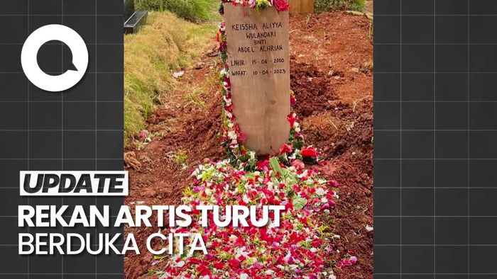 Duka Komedian Abdel Achrian atas Meninggalnya Sang Anak