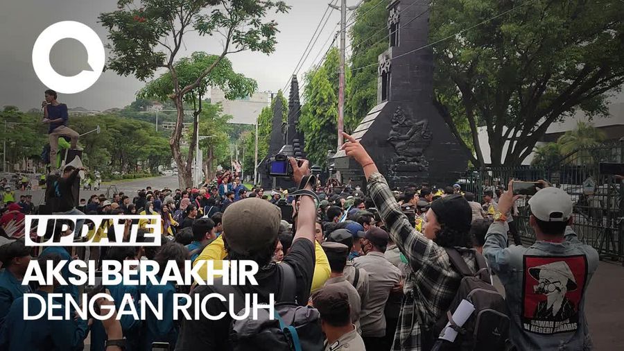 Demo Tolak UU Ciptaker di Kantor Ganjar Rusuh, 2 Pagar Dijebol