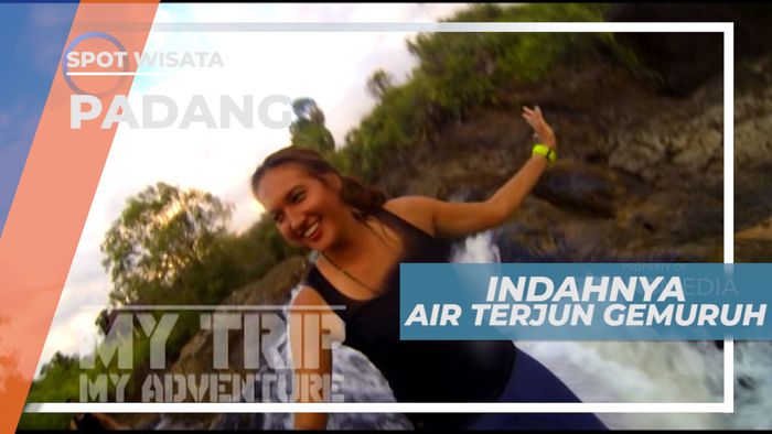 Seru-seruan Bermain di Aliran Air Terjun Gemuruh, Padang