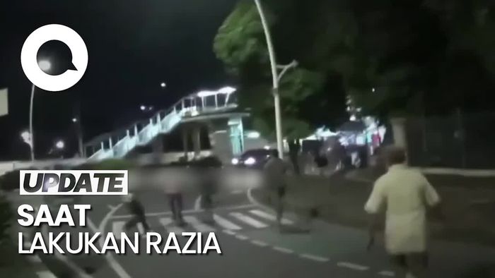 Detik-detik Satpol PP Dihantam Gitar oleh Pengamen di Jaktim