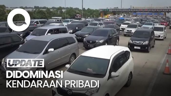 Penampakan Macet di Tol Cikampek Mengular Hingga GT Cikatama