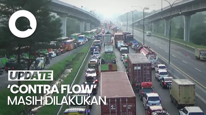 Arus Mudik di Tol Cikampek KM 48 Padat Merayap