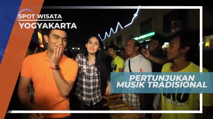 Menikmati Alunan Merdu Musik Tradisional di Tepi Jalan Malioboro Yogyakarta