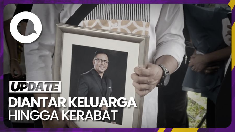 Momen Haru Pemakaman Vokalis Kahitna Carlos Saba