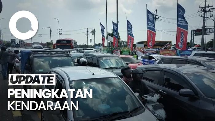 Jalur Selatan Probolinggo Macet Hingga 10 Km