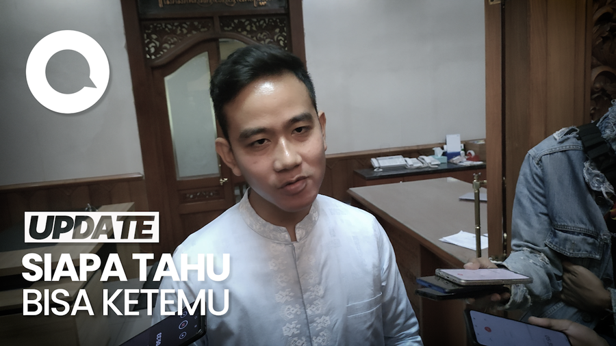Respon Gibran Soal Ibas: Ini Baju Koko Terinspirasi dari Beliau