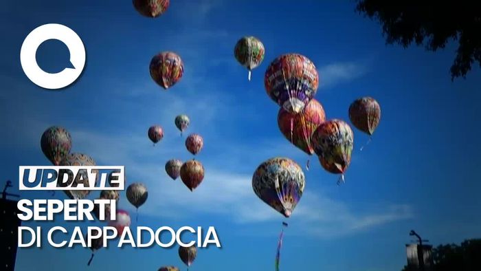 Puluhan Balon Udara Hiasi Langit Wonosobo