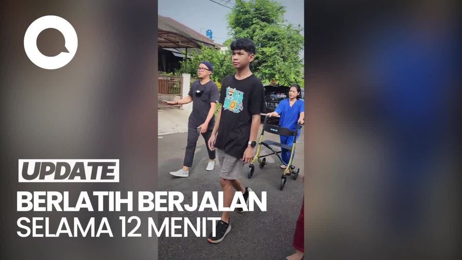 Momen David Ozora Berjalan Tanpa Alat Bantu Walker