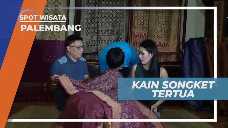 Melihat Cantiknya Kain Songket Tertua di Galery Kain Songket, Palembang