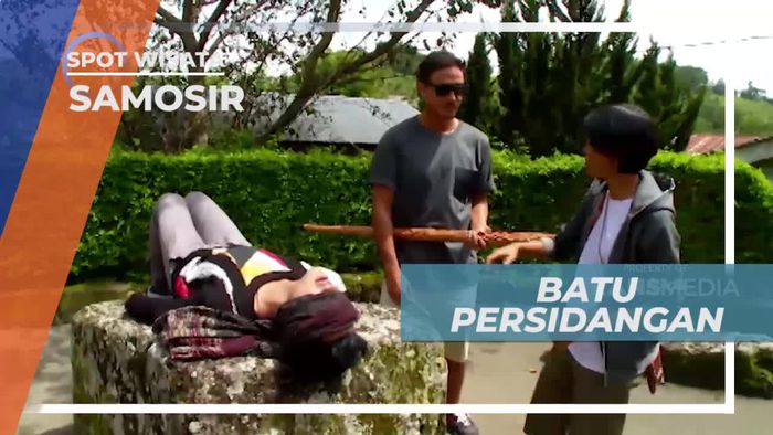 Melihat Dari Dekat Batu Persidangan di Hutasialagan Pulau Samosir