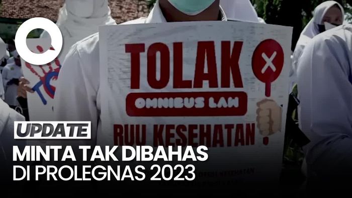 Ribuan Nakes Geruduk Kantor DPRD Pamekasan, Tolak RUU Kesehatan