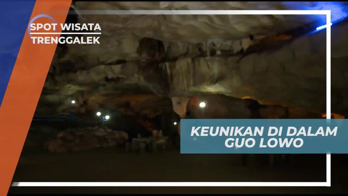 Melihat Relief Batu Alam di Dalam Goa Lowo Trenggalek