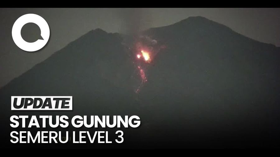 Penampakan Gunung Semeru Luncurkan Lava Pijar Sejauh 1,5 Km
