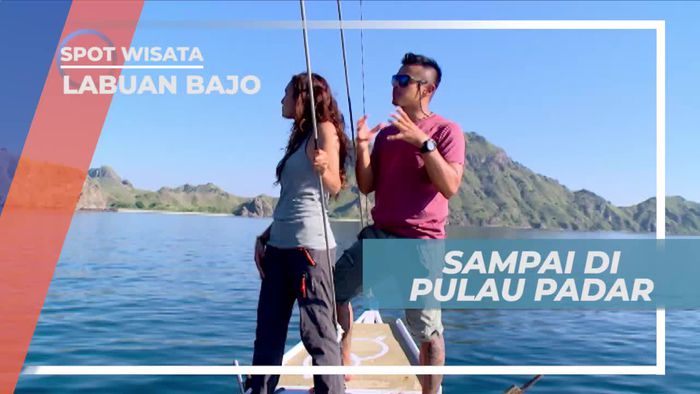 Panorama Laut Biru dan Indahnya Alam Pulau Padar Labuan Bajo