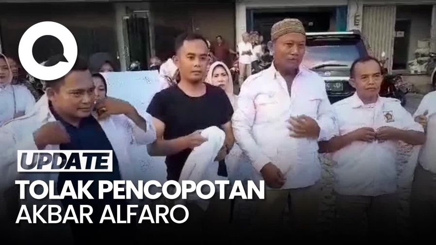 Ramai-ramai Kader Gerindra Palembang Copot Baju