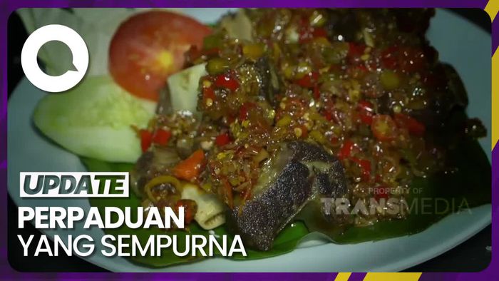 Bikin Laper: Segarnya Soto Oseng Betawi dan Iga Sapi Sambal Matah