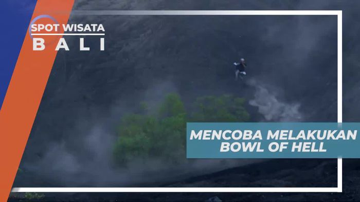 Bowl of Hell, Pertunjukan Mengitari Arena Lubang Dengan Motor, Bali