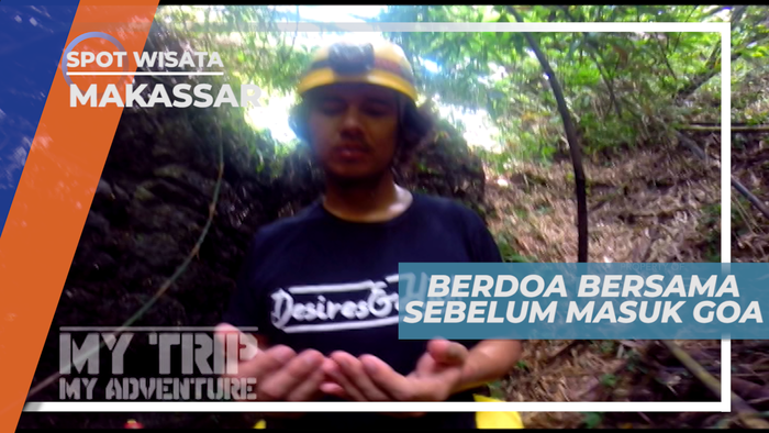 Berdoa Bersama Para Team Sebelum Menjelajahi Setiap Sudut Goa Soleh, Makassar