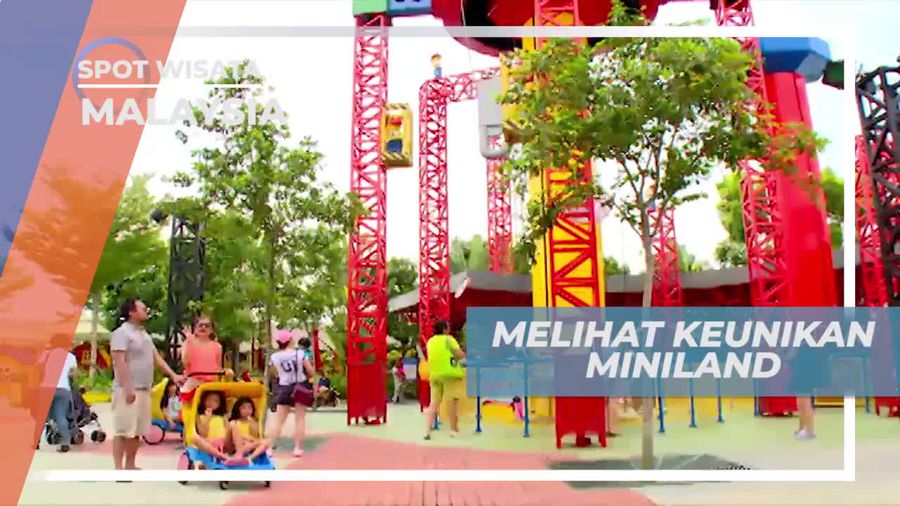 Melihat Miniatur dan Ikon Beberapa Negara di Miniland Malaysia
