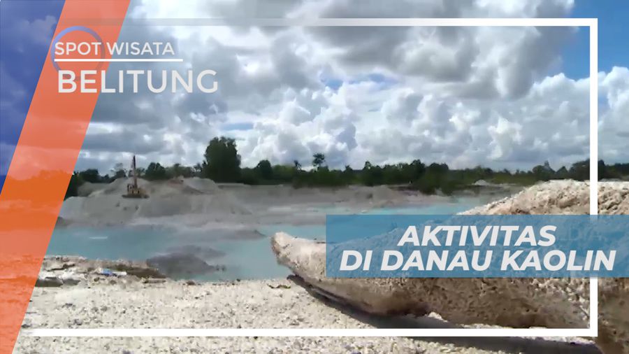Seru-seruan Habiskan Waktu Menikmati Indahnya Danau Kaolin, Belitung
