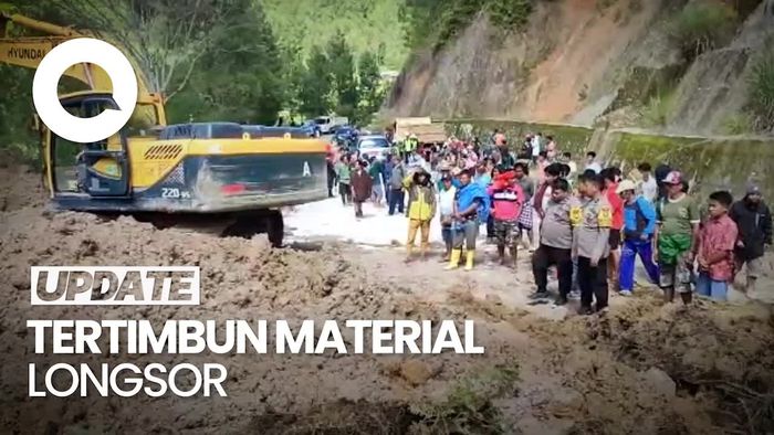 Longsor Terjang Jalan Trans Sulawesi di Tana Toraja, 1 Pemotor Tewas