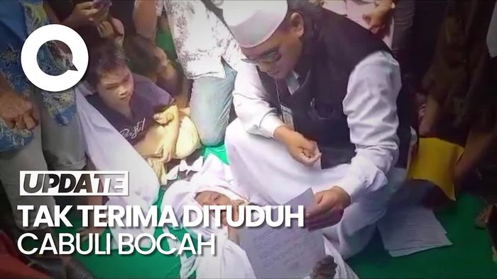 Pria di Palembang Jalani Sumpah Pocong Gegara Dituduh Cabul