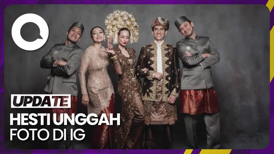 Potret Desta dan Natasha Rizky Hadir di Nikahan Enzy