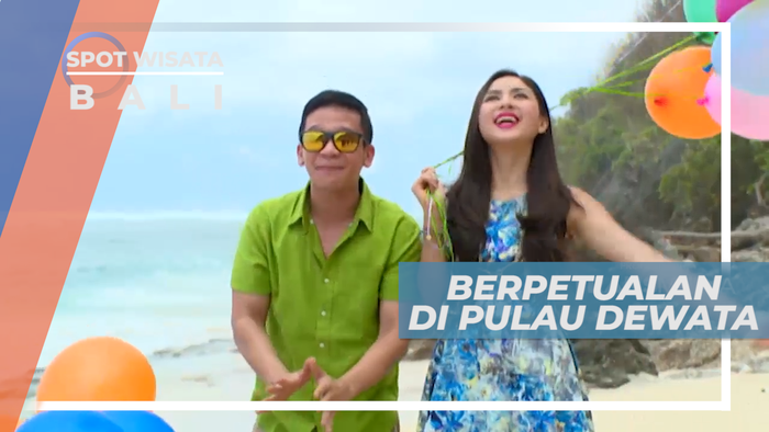 Menikmati Liburan Seru di Tepi Pantai Uluwatu yang Indah, Bali