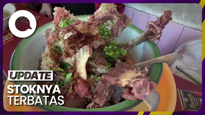 Gurih Menggoda Bakso Tulang Muda Jumbo yang Jadi Rebutan di Lumajang 