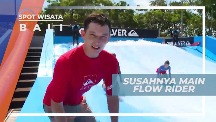 Tantangan Menyeimbangkan Tubuh di Atas Arus Deras, Nusa Dua Bali