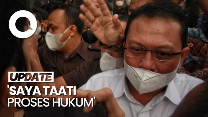 Tak Ditahan, Hasbi Hasan Pulang Usai Diperiksa KPK