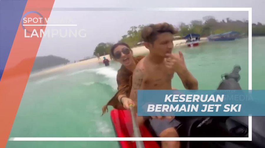 Menikmati Keindahan Laut Kelagian Kecil Dari Jet Ski, Lampung