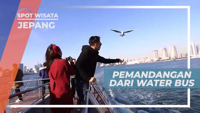 Menikmati Keindahan Panorama Kota Dari Water Bus, Jepang