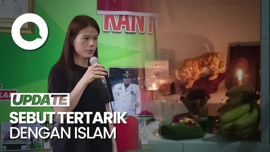 Permintaan Maaf Wanita Simpan Al-Quran Dekat Sesajen-Akui Tertarik Islam