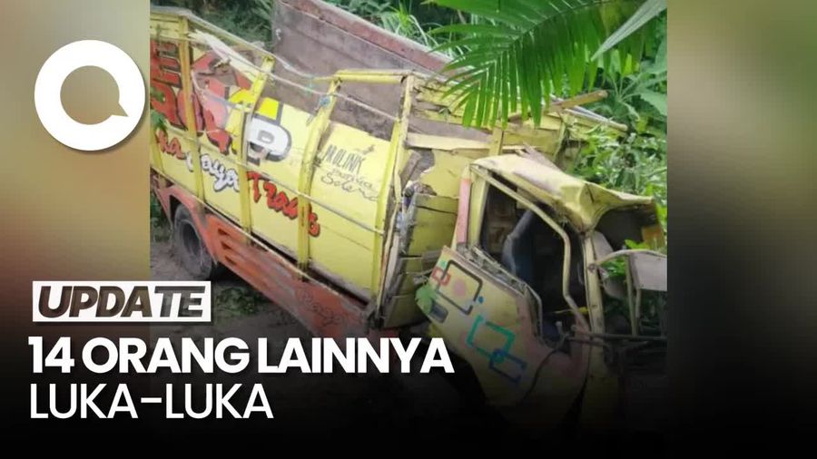 Truk Memuat 22 Warga Probolinggo Terguling, 1 Orang Tewas