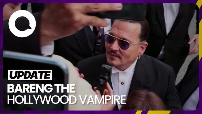 Alami Cedera Kaki, Johnny Depp Batalkan Jadwal Manggung