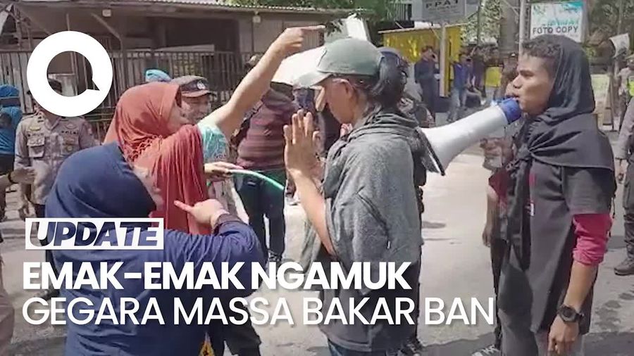 Emak-emak di Pinrang Ngamuk Siram Air ke Massa Gegara Bakar Ban