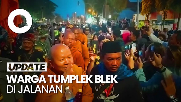 Ramainya Warga Magelang Sambut Kedatangan 32 Biksu Thudong