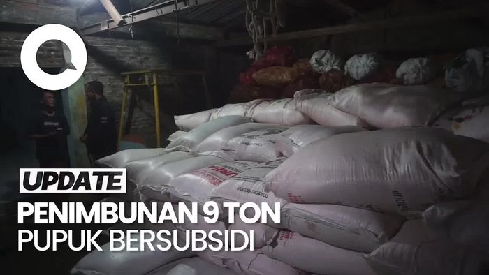 Detik-detik TNI Bongkar Penimbunan 9 Ton Pupuk Subsidi di Mojokerto