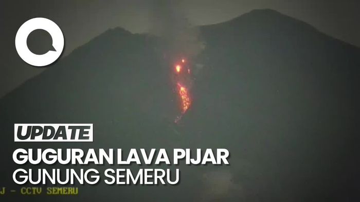 Gunung Semeru Luncurkan Guguran Lava Pijar Sejauh 2 Km
