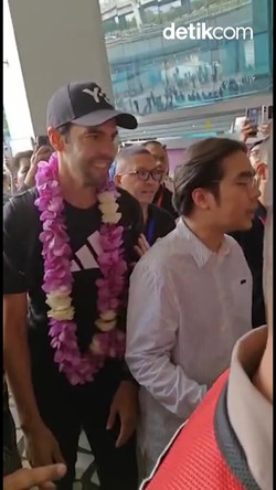 OPPO Indonesia Hadirkan Ricardo Kakà Untuk Pengguna setia