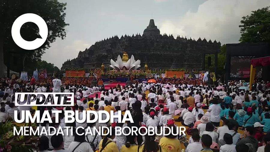 Momen Perayaan Detik-detik Waisak di Candi Borobudur