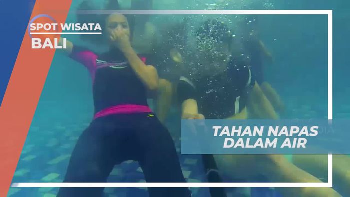 Tantangan Seru Lomba Menyelam di Kolam Renang Penginapan Bali