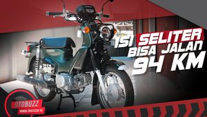 Review Honda Cross Cub 50: Bebek Langka, Iritnya Juara! 