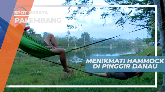 Bersantai Dengan Hammock di Tepi Danau Palembang