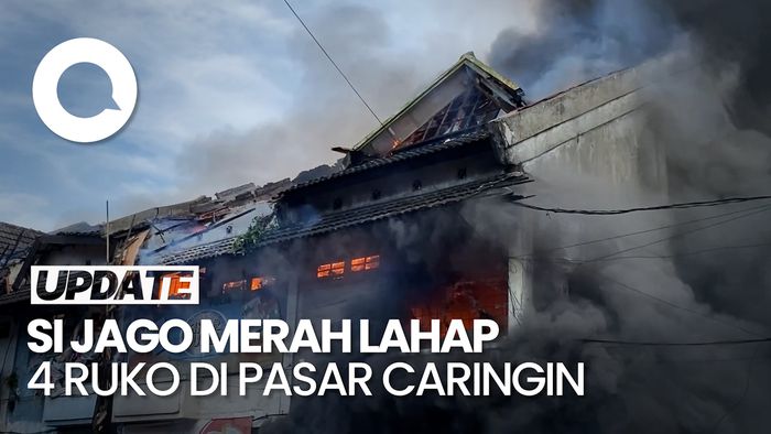 Penampakan Kebakaran Sejumlah Ruko di Pasar Caringin Bandung