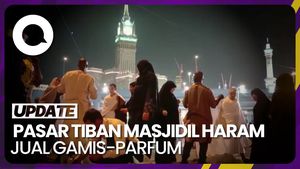 Tawar-menawar di Pasar Tiban Masjidil Haram, 4 Gamis Cuma Rp 200 Ribu