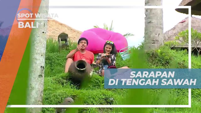 Santap Lezat Kuliner Pilihan Ditemani Panorama Hijau Sawah Ubud Bali