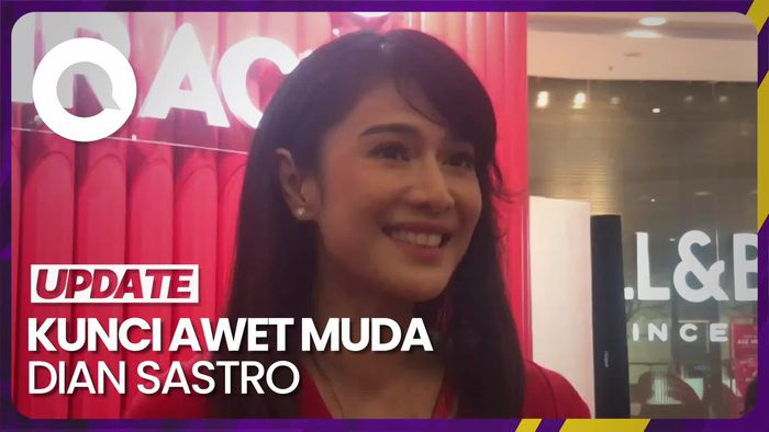 Rahasia Tampil Awet Muda Ala Dian Sastrowardoyo